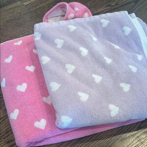 Set of 4 (2 pink 2 purple) Heart Kid Hooded Towels
